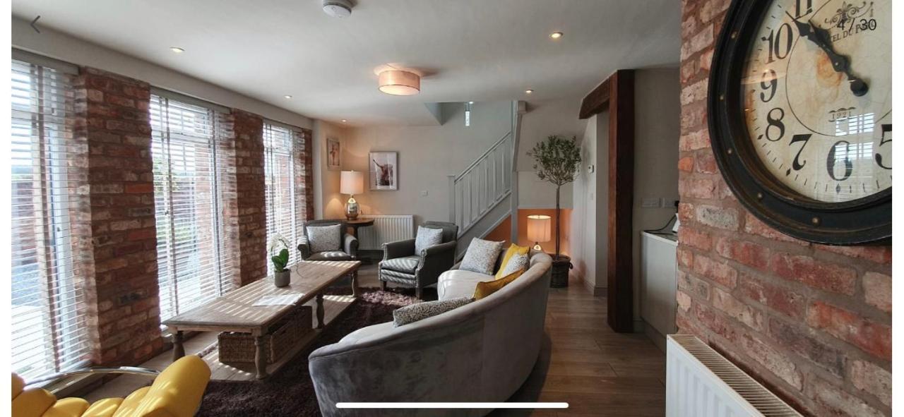 Y Bwythyn Villa Holywell  Dış mekan fotoğraf
